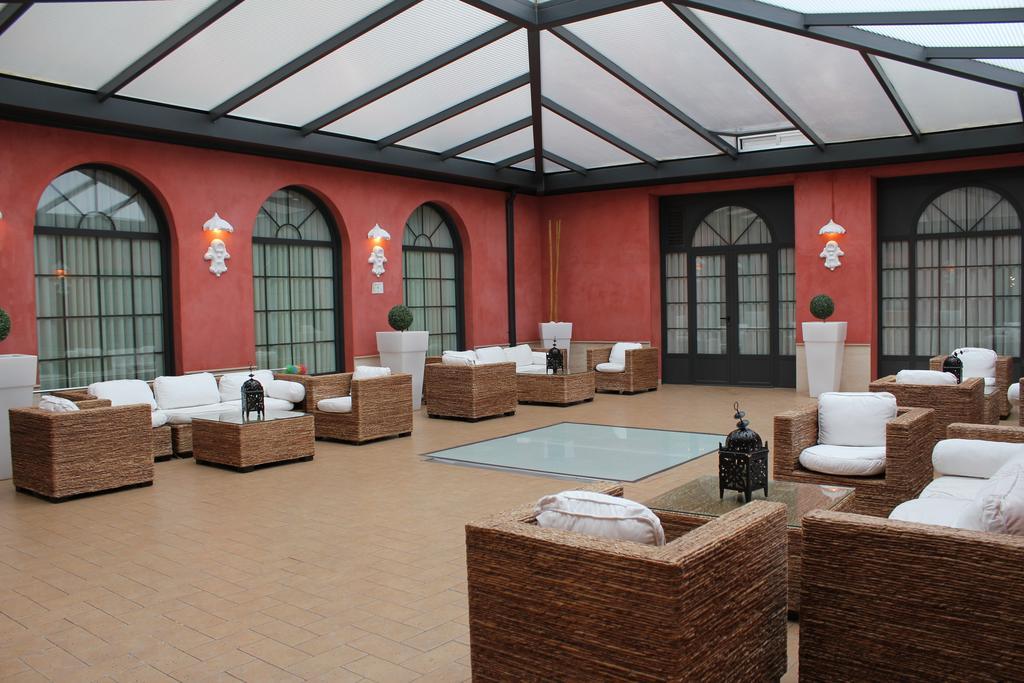 Hospedium Hotel Vittoria Colonna Medina de Ríoseco Buitenkant foto